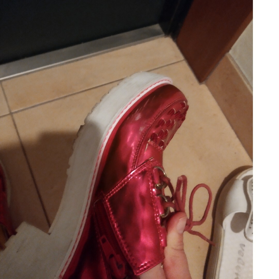 YOSUKE(ヨースケ)のヨースケ　メタリック　ピンク　厚底靴 レディースの靴/シューズ(ローファー/革靴)の商品写真