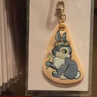 ディズニー(Disney)の★Disney Store ヒグチユウコ キーホルダー とんすけ(キャラクターグッズ)