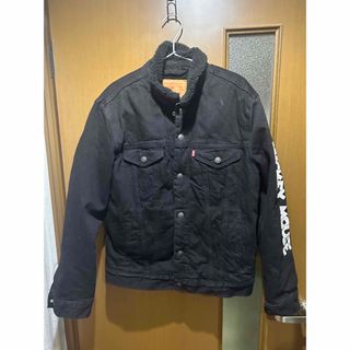 リーバイス(Levi's)のリーバイス×ディズニー ボアトラッカージャケット　サイズM(Gジャン/デニムジャケット)