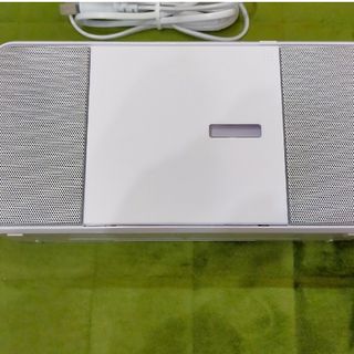 トウシバ(東芝)の【美品】TOSHIBA CDラジオ TY-C251(W)(ラジオ)