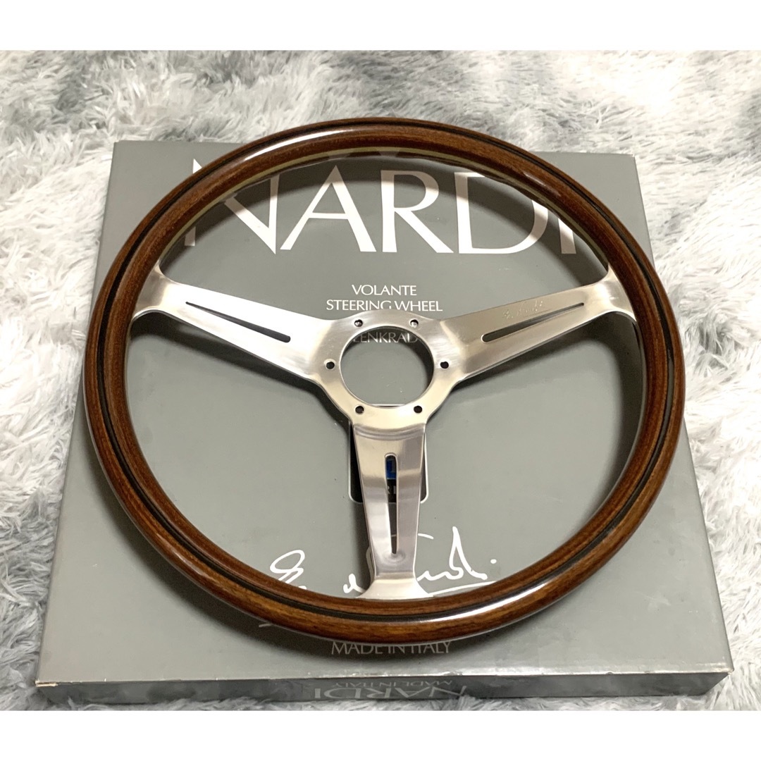 極美品【NARDI Classic】36.5Φ ウッドステアリング　ナルディ汎用パーツ