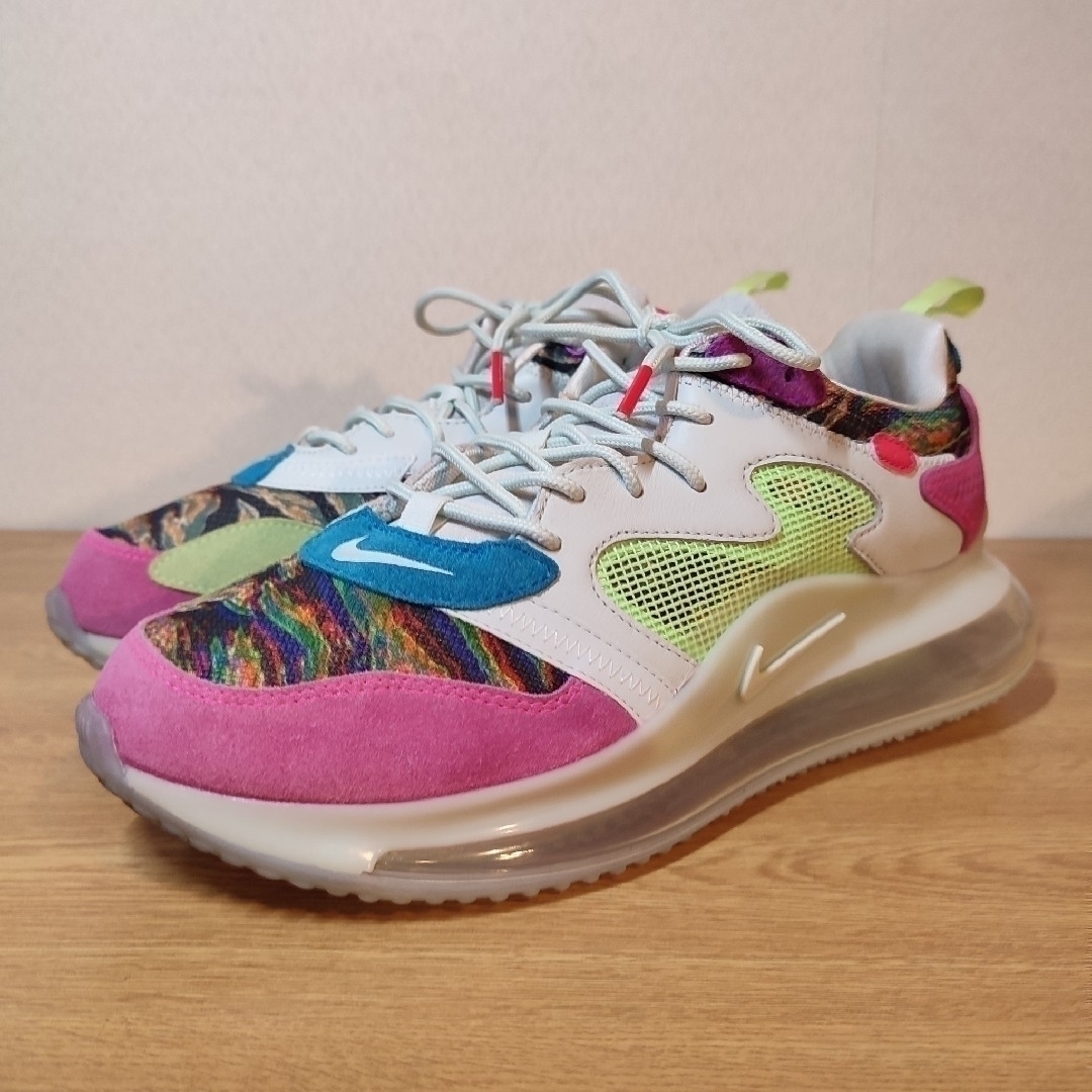 NIKE AIRMAX 720 OBJ 