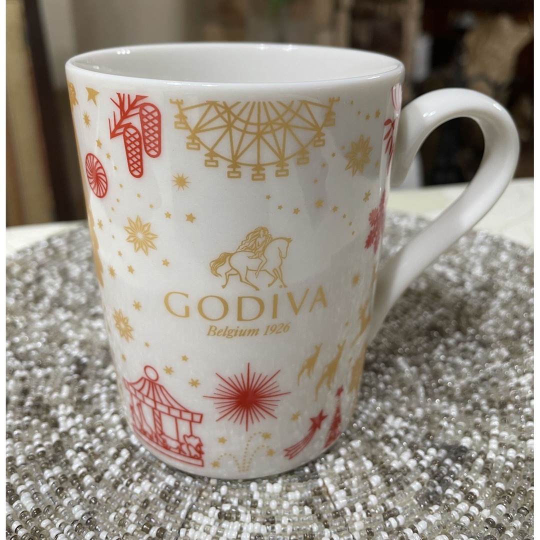 GODIVA(ゴディバ)のGODIVA マグカップクリスマス コレクション インテリア/住まい/日用品のキッチン/食器(グラス/カップ)の商品写真