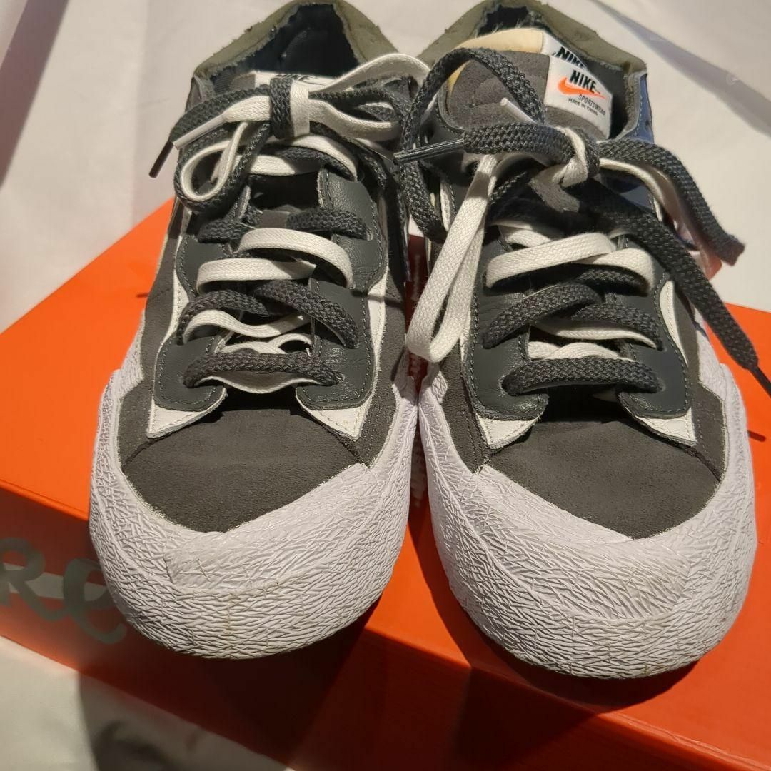 sacai(サカイ)のNIKE × SACAI BLAZER LOW IRON GREY 28.5 メンズの靴/シューズ(スニーカー)の商品写真