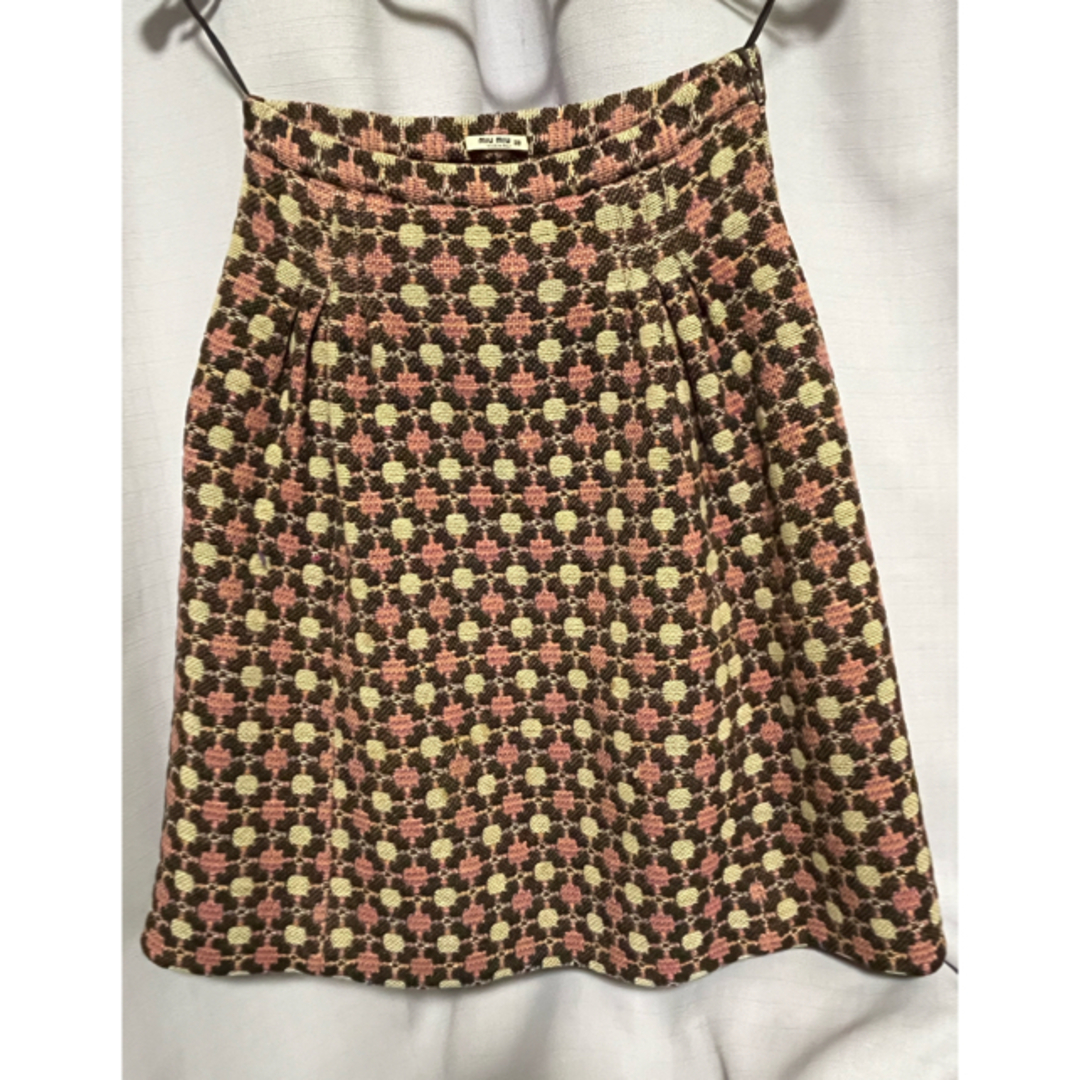 miumiu(ミュウミュウ)のミュウミュウ　　ウール地　スカート　秋冬 レディースのスカート(ひざ丈スカート)の商品写真