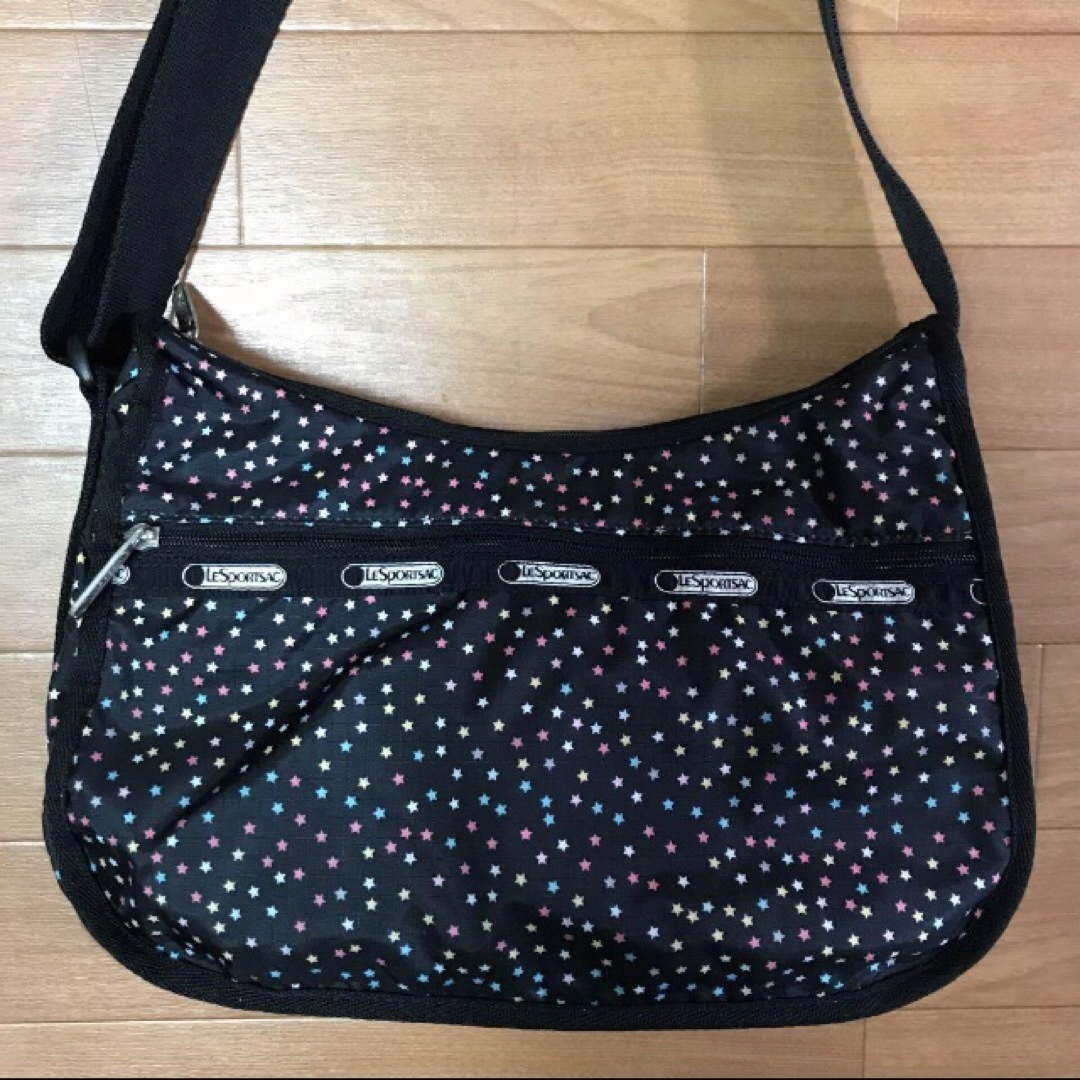 LeSportsac(レスポートサック)のレスポ のスター柄ショルダーバッグ★ LeSportsac レディースのバッグ(ショルダーバッグ)の商品写真