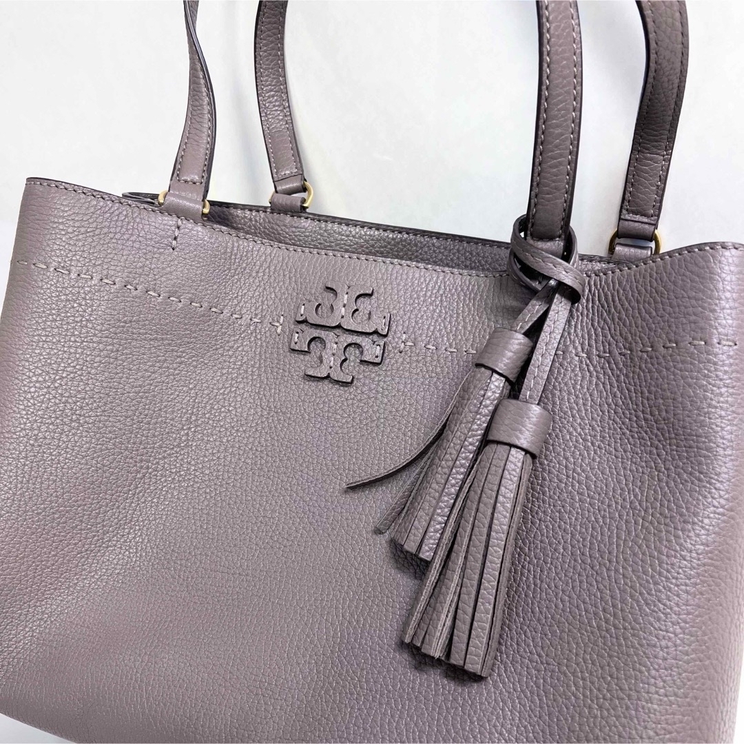 Tory Burch(トリーバーチ)のトリ―バーチ❤️新品❤️レザートートバッググレージュ系 レディースのバッグ(トートバッグ)の商品写真