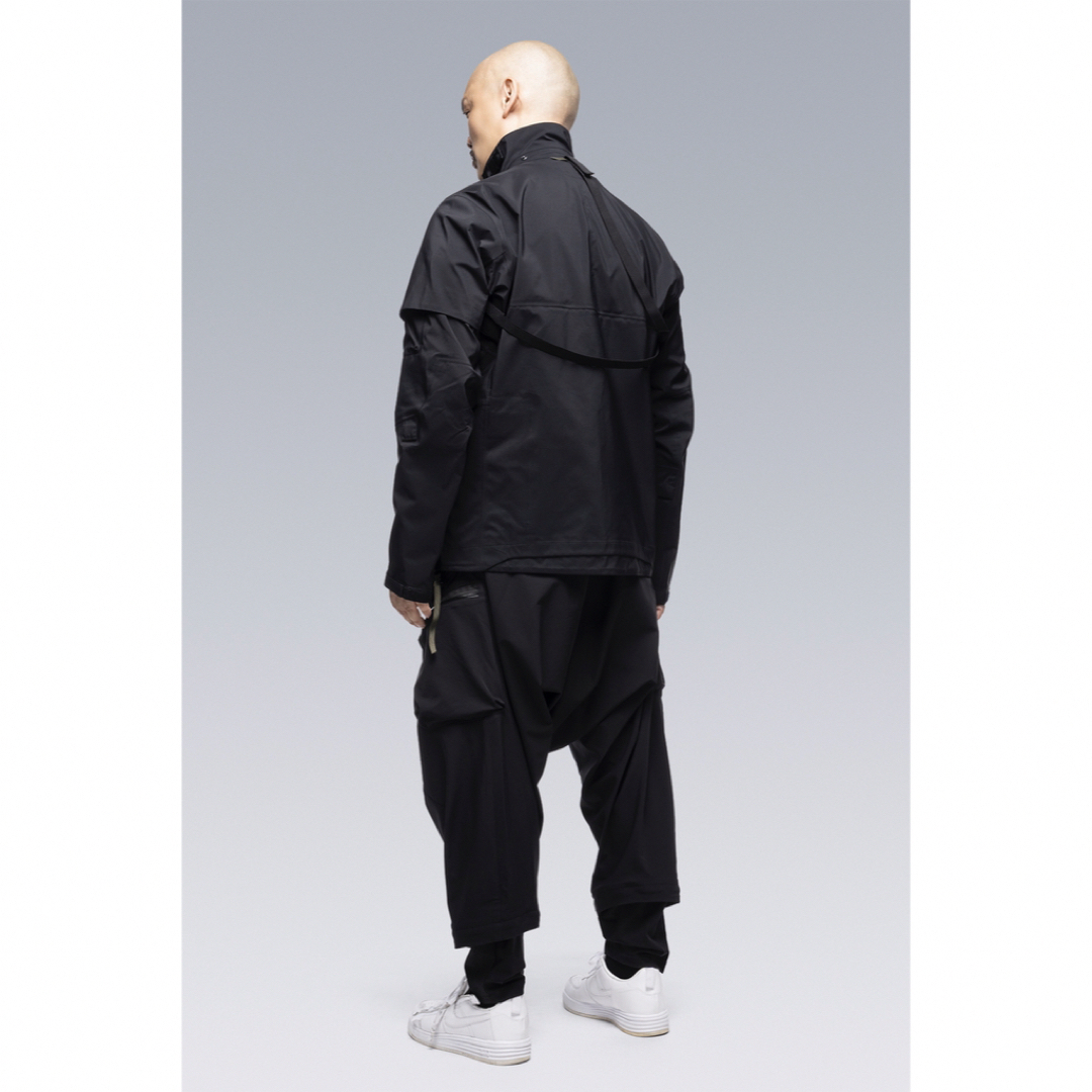 acronym J1A-GTKR-BKS アクロニウム COEVO - マウンテンパーカー acronym J1A-GTKR-BKS アクロニウム COEVO - マウンテンパーカー
