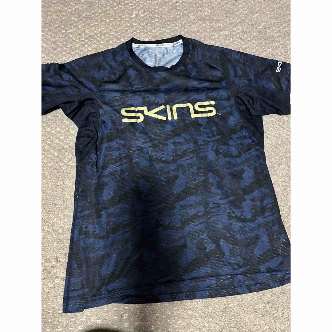SKINS(スキンズ)のスキンズ　Tシャツ メンズのトップス(Tシャツ/カットソー(半袖/袖なし))の商品写真
