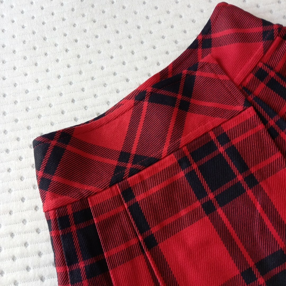 新品 バーバリー ブルーレーベル 赤 チェック キュロットスカート36サイズ