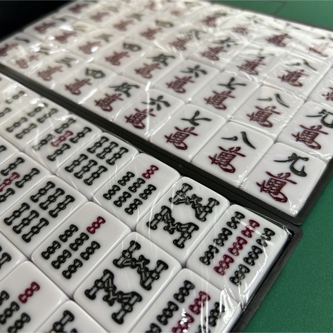 大型手打ち麻雀牌（30mmベストサイズ ） e-mahjong新品、送料無料 エンタメ/ホビーのテーブルゲーム/ホビー(麻雀)の商品写真