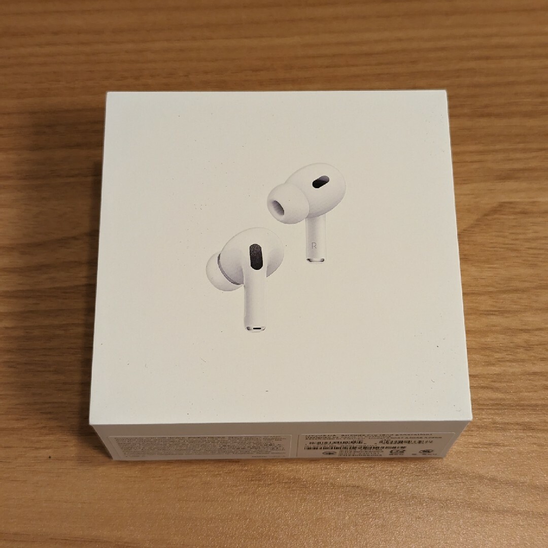 Apple(アップル)のAirPods Pro（第2世代） USB Type-C MTJV3J/A スマホ/家電/カメラのオーディオ機器(ヘッドフォン/イヤフォン)の商品写真