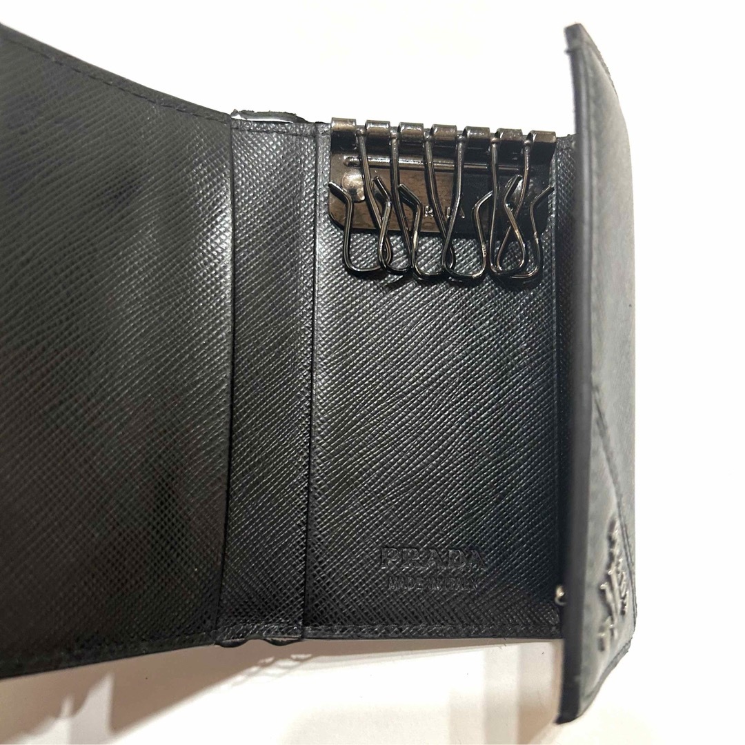 PRADA(プラダ)の【美品】PRADA レザーキーケース 2PG222 Black メンズのファッション小物(キーケース)の商品写真