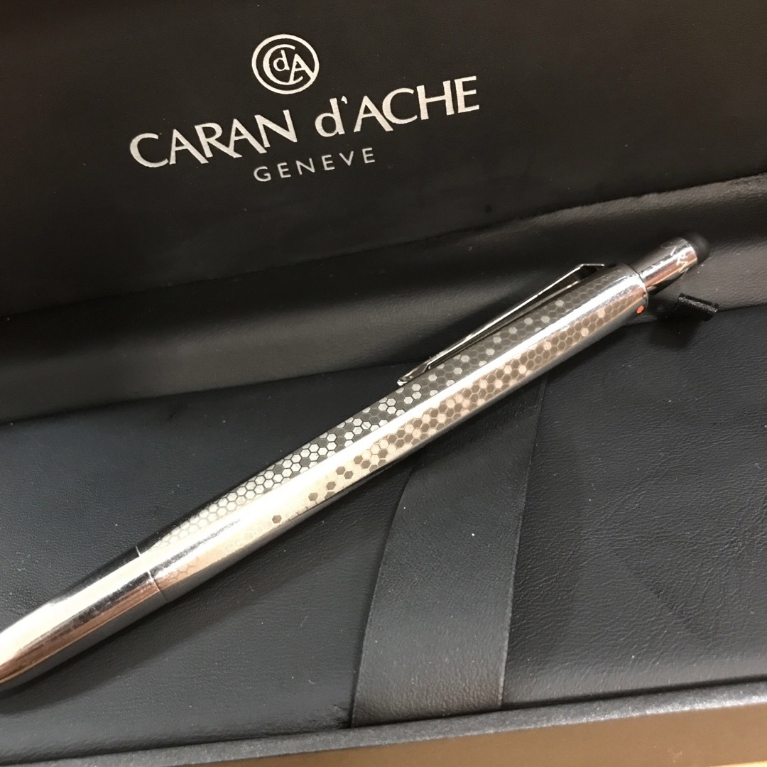 CARAN d'ACHE カランダッシュ マルチペン 難しく RNX.316 CARAN d'ACHE カランダッシュ マルチペン 難しく RNX.316