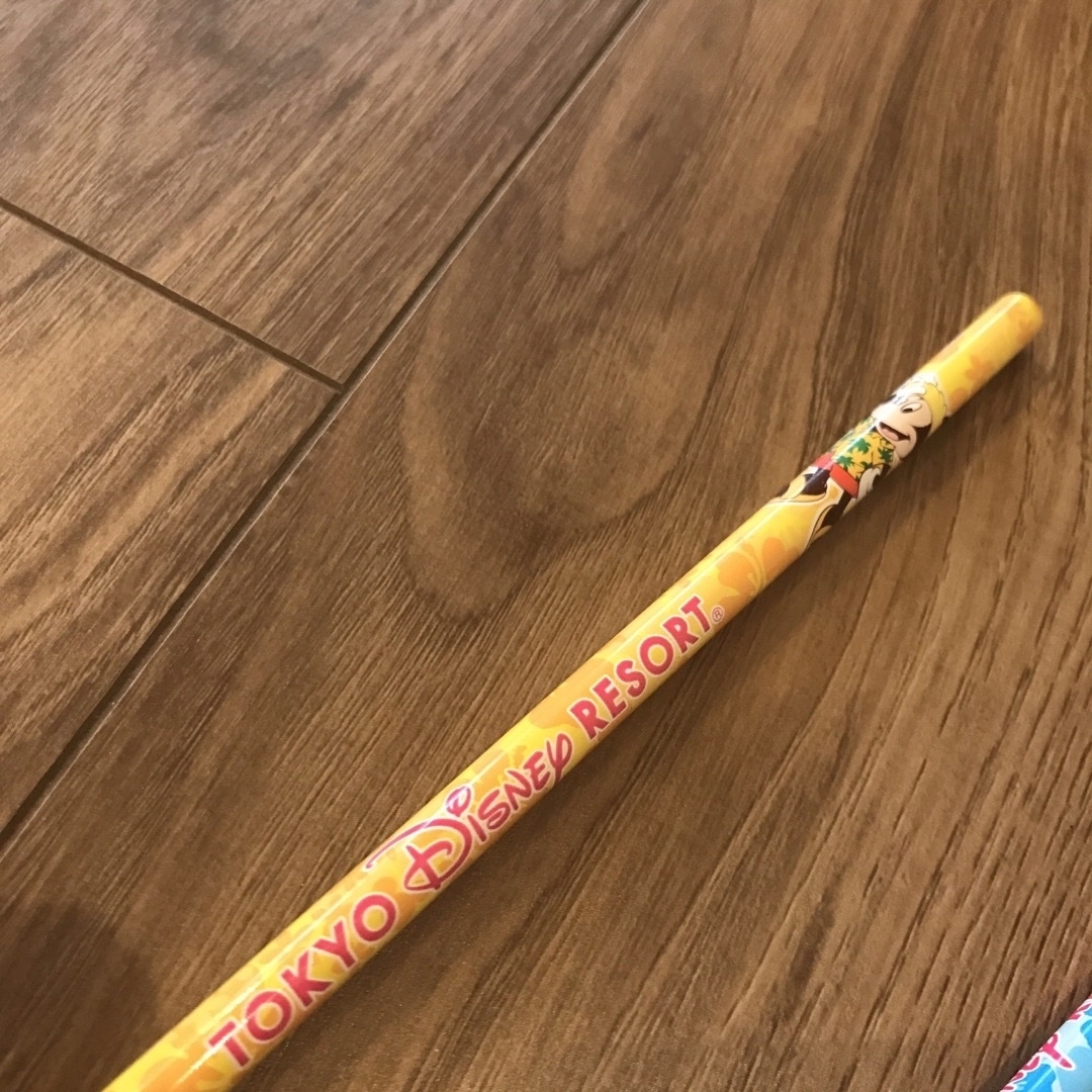 Disney(ディズニー)の東京ディズニーリゾート 鉛筆3本セット エンタメ/ホビーのアート用品(鉛筆)の商品写真