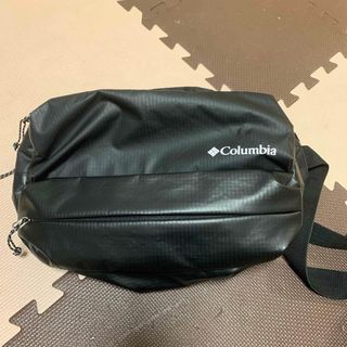 コロンビア(Columbia)のColumbia カバン　バック コロンビア32✖️22センチ(ショルダーバッグ)