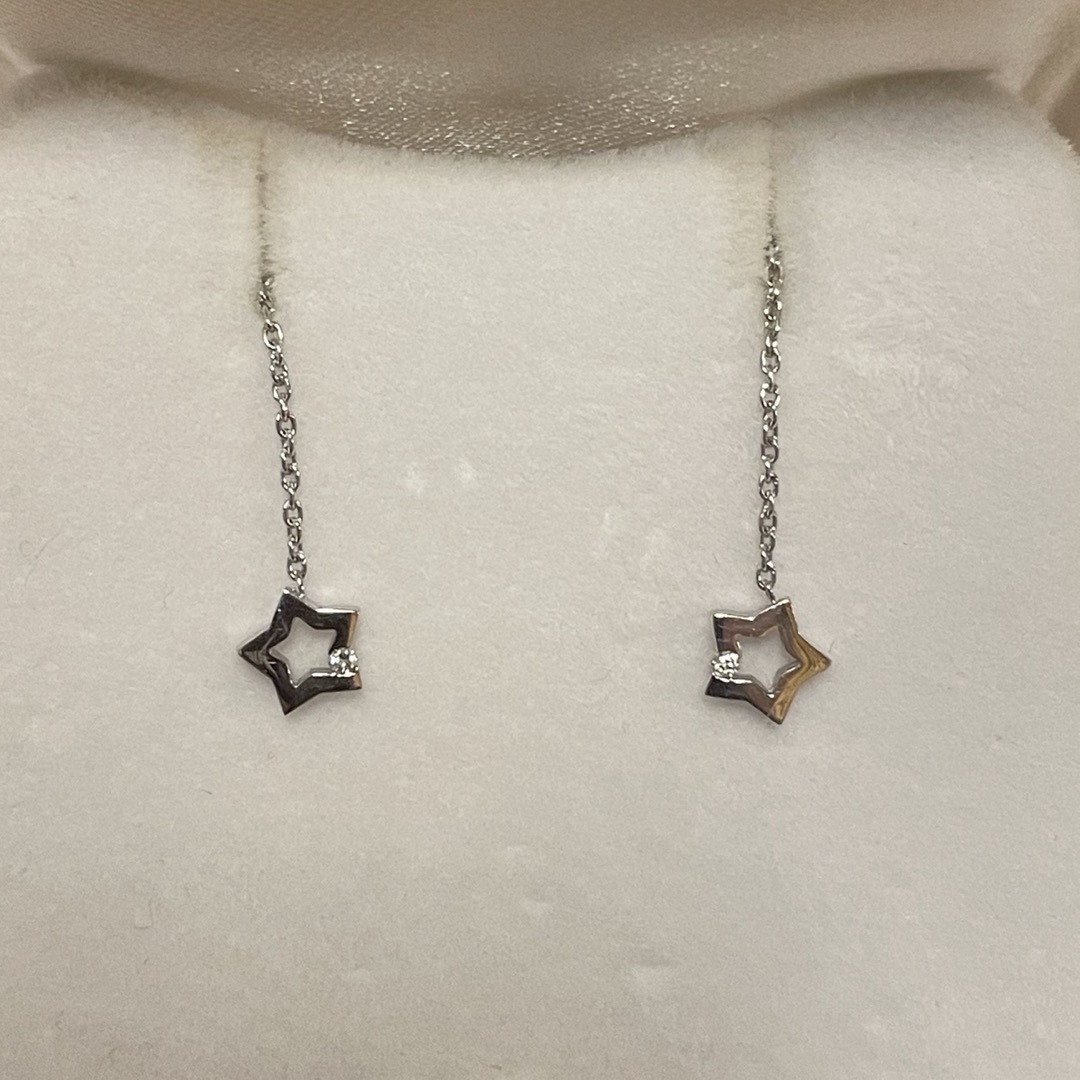 STAR JEWELRY(スタージュエリー)のタージュエリーK18WGチェインスルーダイヤ付星型ピアス レディースのアクセサリー(ピアス)の商品写真