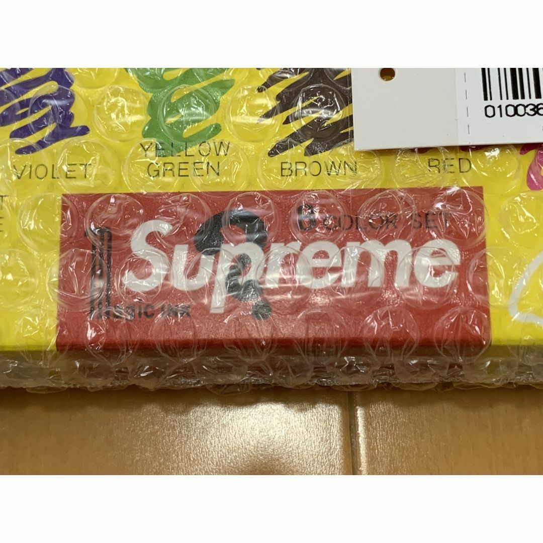 Supreme(シュプリーム)のSupreme Magic Ink Markers マジックインキ インテリア/住まい/日用品の文房具(ペン/マーカー)の商品写真