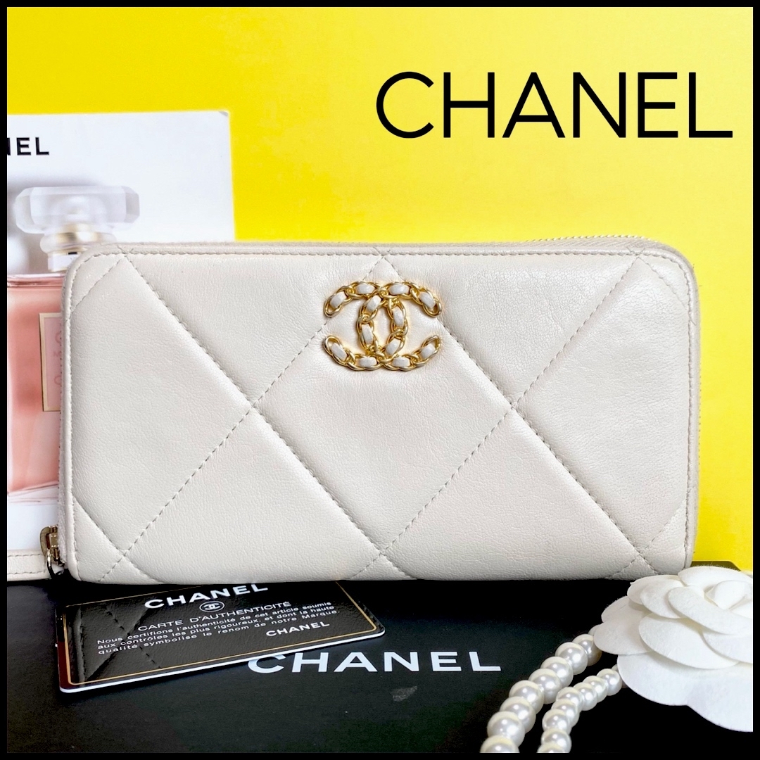 シャネル　ディズヌフ　CHANEL19 長財布　ラムスキン　アイボリー | フリマアプリ ラクマ