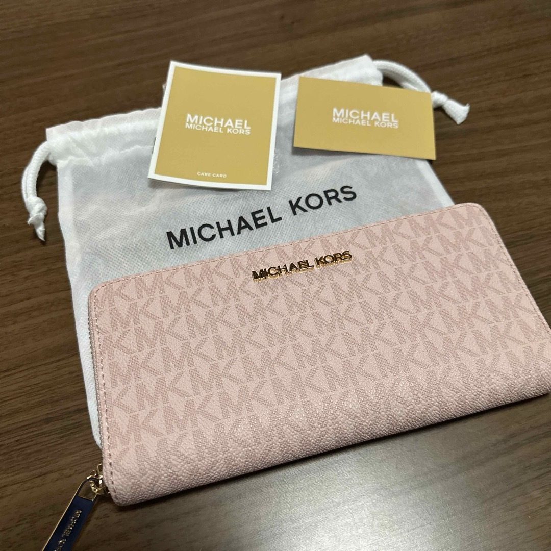 マイケルコース今だけ値引き！新品☆MICHEAL KORS マイケルコース 長財布