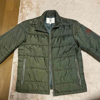 エーグル(AIGLE)の送料無料　匿名配送　AIGLE ジャケット　カーキー(ダウンジャケット)