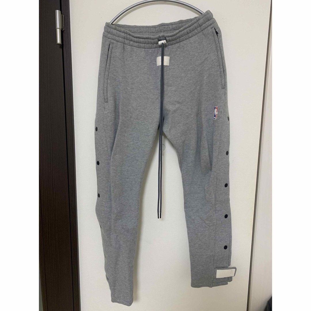 FEAR OF GOD(フィアオブゴッド)のFEAR OF GOD x NIKE 初期 WARM UP PANTS S メンズのパンツ(その他)の商品写真