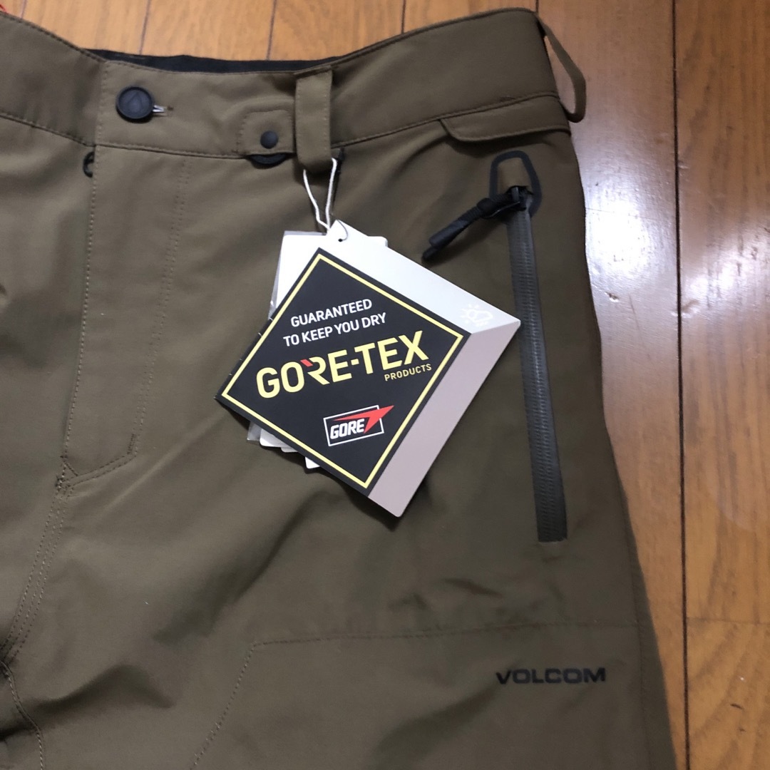 volcom - 新品未使用品 VOLCOM L GORE-TEX PANT L sizeの通販 by M