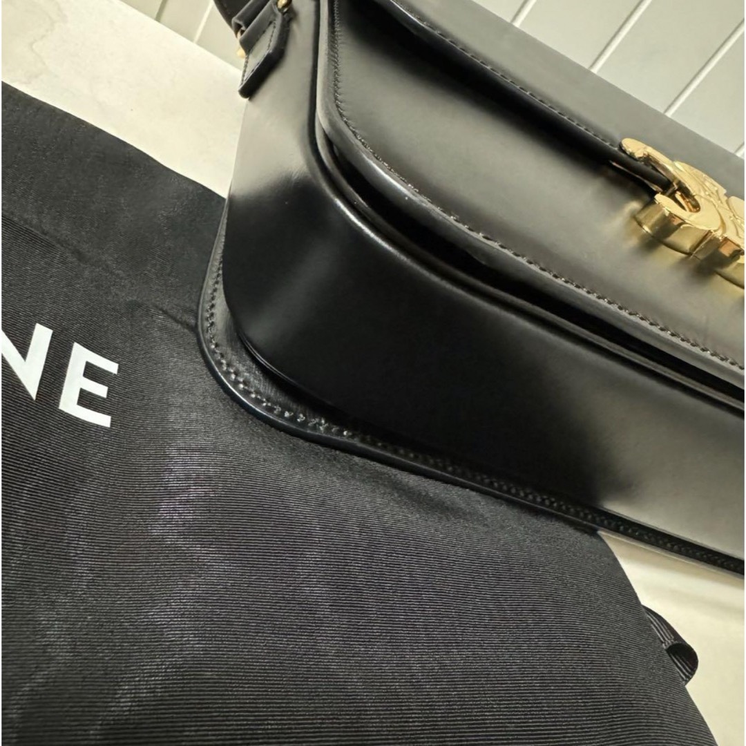 celine(セリーヌ)のセリーヌ  トリオンフ ショルダーバッグ レザー ブラック   CELINE レディースのバッグ(ショルダーバッグ)の商品写真