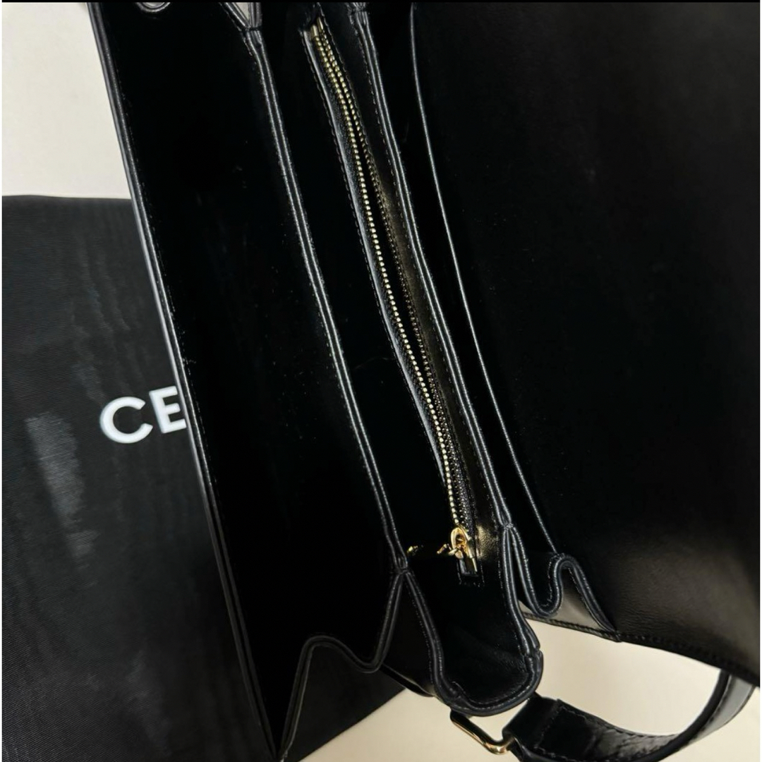 celine(セリーヌ)のセリーヌ  トリオンフ ショルダーバッグ レザー ブラック   CELINE レディースのバッグ(ショルダーバッグ)の商品写真