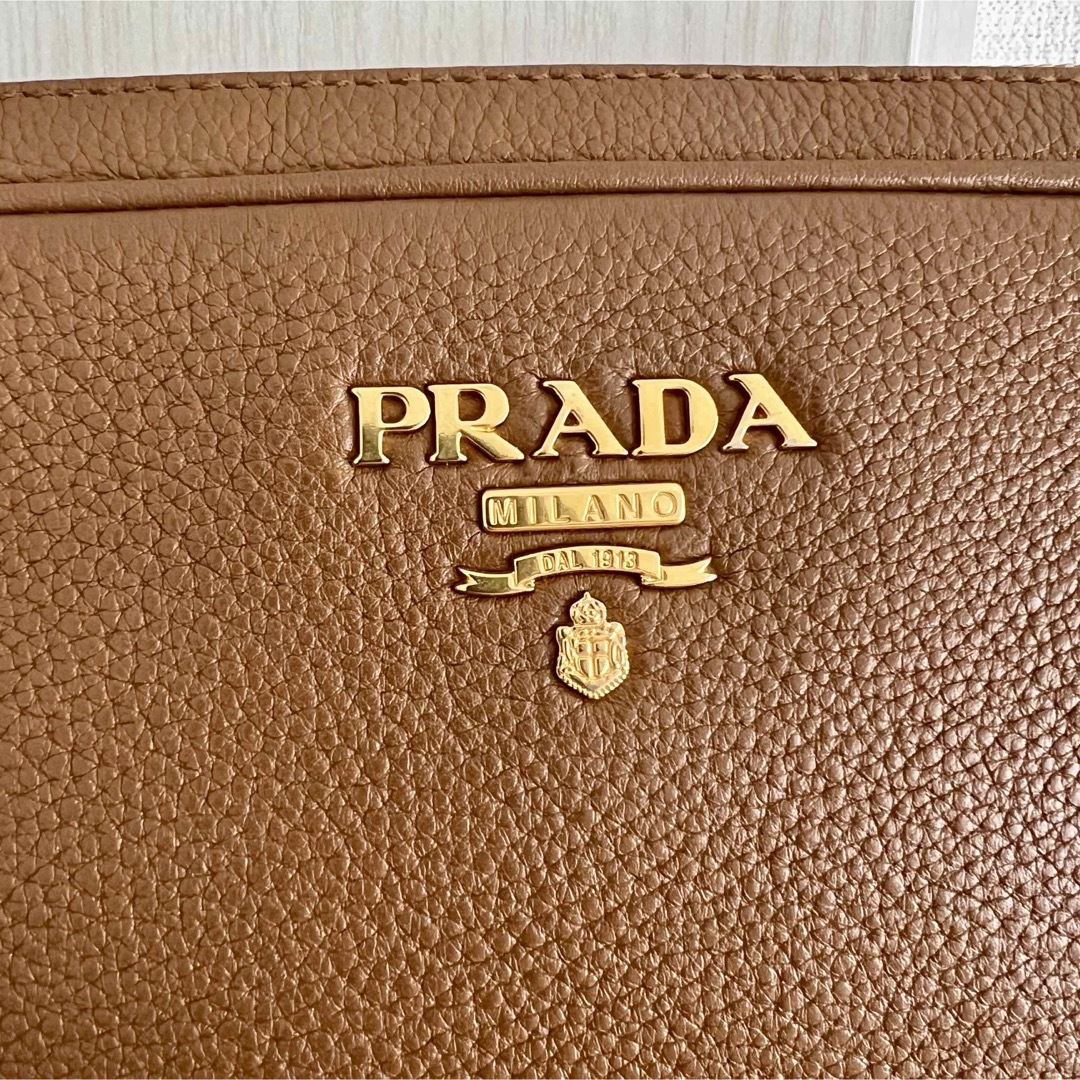 PRADA(プラダ)のPRADA ダブルファスナーショルダーバッグ レディースのバッグ(ショルダーバッグ)の商品写真