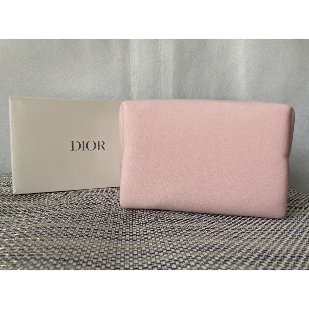 Dior - 【Dior】ディオール ノベルティポーチ パステルピンク