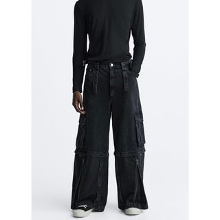 ザラ(ZARA)のデタッチャブルカーゴデニムパンツ　EU44 JP34 ZARA 新品未使用(デニム/ジーンズ)