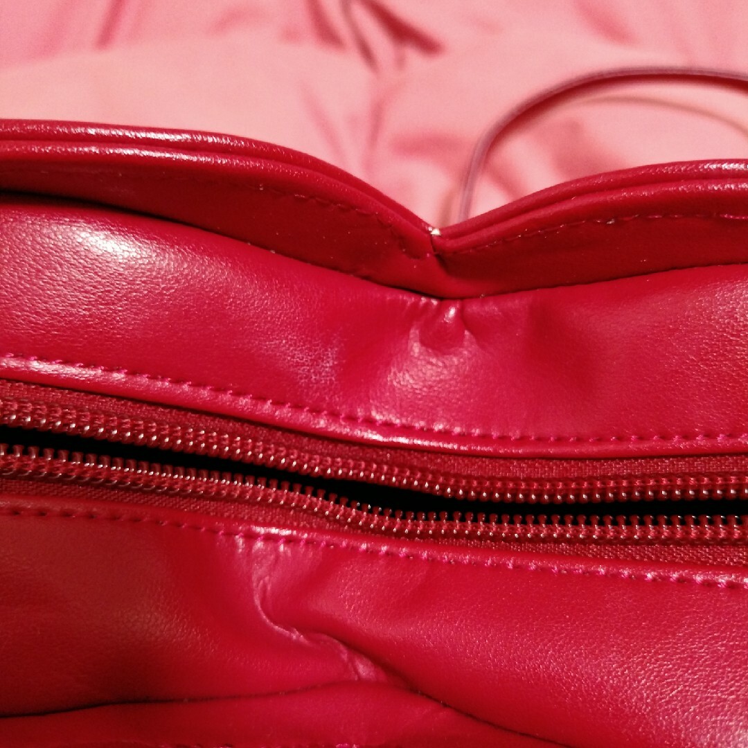 Shirley Temple(シャーリーテンプル)のシャーリーテンプル　赤いハート型ポシェット キッズ/ベビー/マタニティのこども用バッグ(ポシェット)の商品写真
