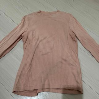 ユニクロ(UNIQLO)のピンクトップス(カットソー(長袖/七分))