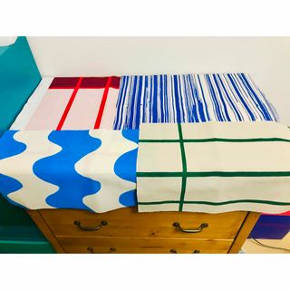 マリメッコ(marimekko)のmarimekko  マリメッコ  ハギレ４枚セット　G(生地/糸)