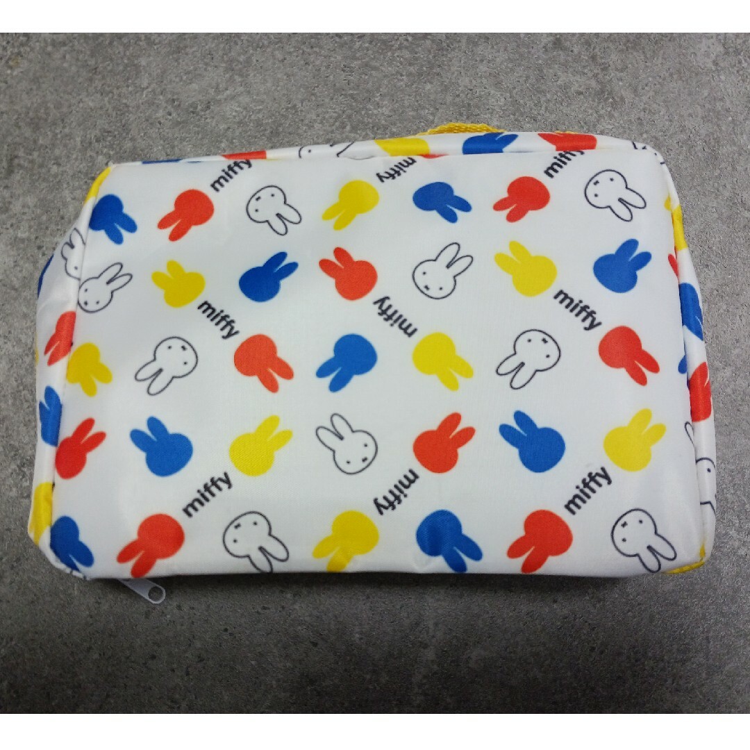 miffy(ミッフィー)のミッフィー  オムツポーチ キッズ/ベビー/マタニティのおむつ/トイレ用品(ベビーおむつバッグ)の商品写真