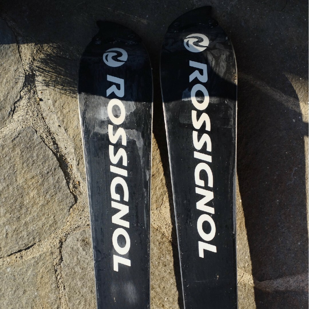 ROSSIGNOL(ロシニョール)の限定値下げ　ロシニョール　ワールドカップ9S　フィン付き　カービング　155cm スポーツ/アウトドアのスキー(板)の商品写真