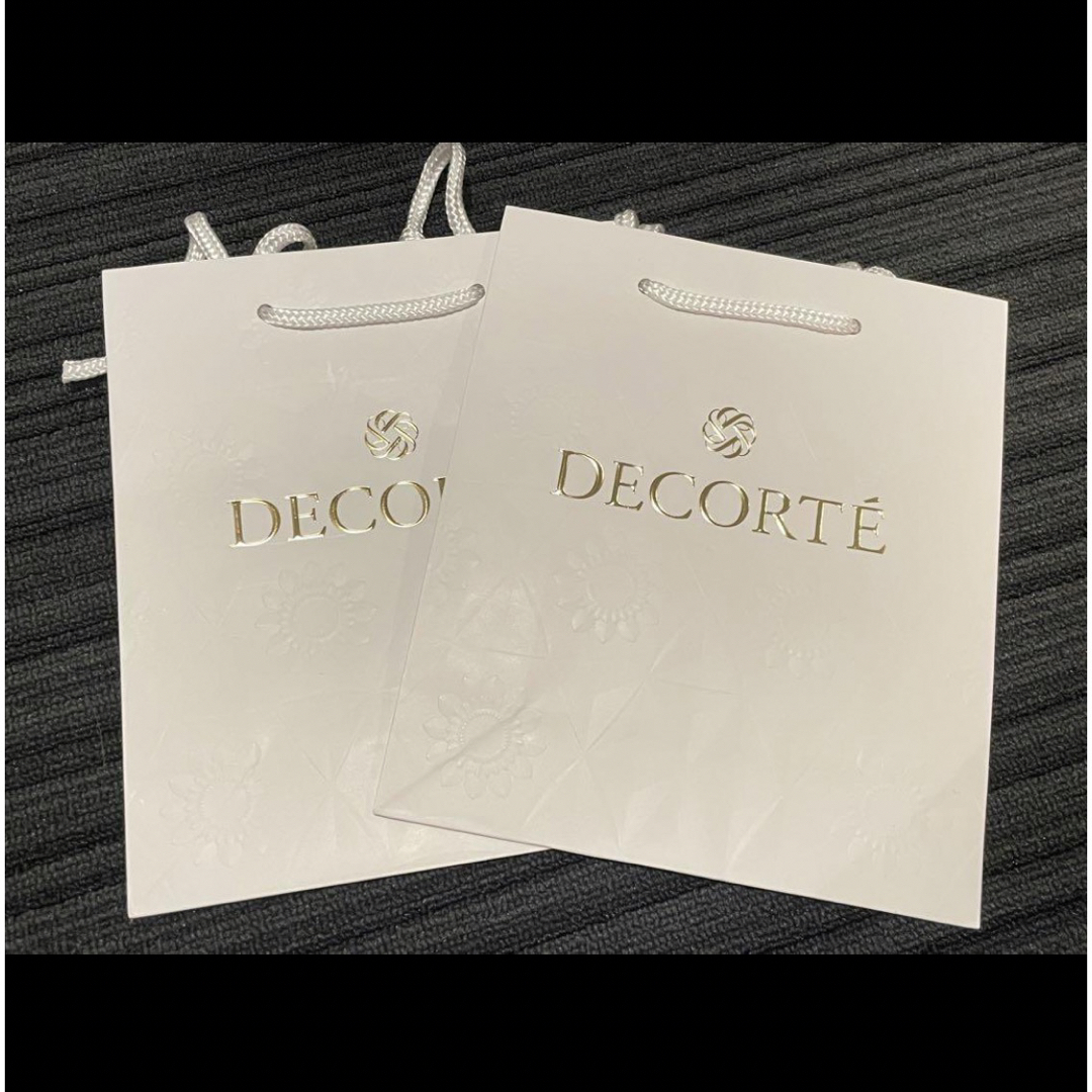 COSME DECORTE(コスメデコルテ)のコスメデコルテ　ショッパー　未使用　紙袋　ショップ袋　ホワイト　白　2枚　セット レディースのバッグ(ショップ袋)の商品写真