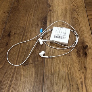 iPhone イヤホン Bluetooth(ヘッドフォン/イヤフォン)