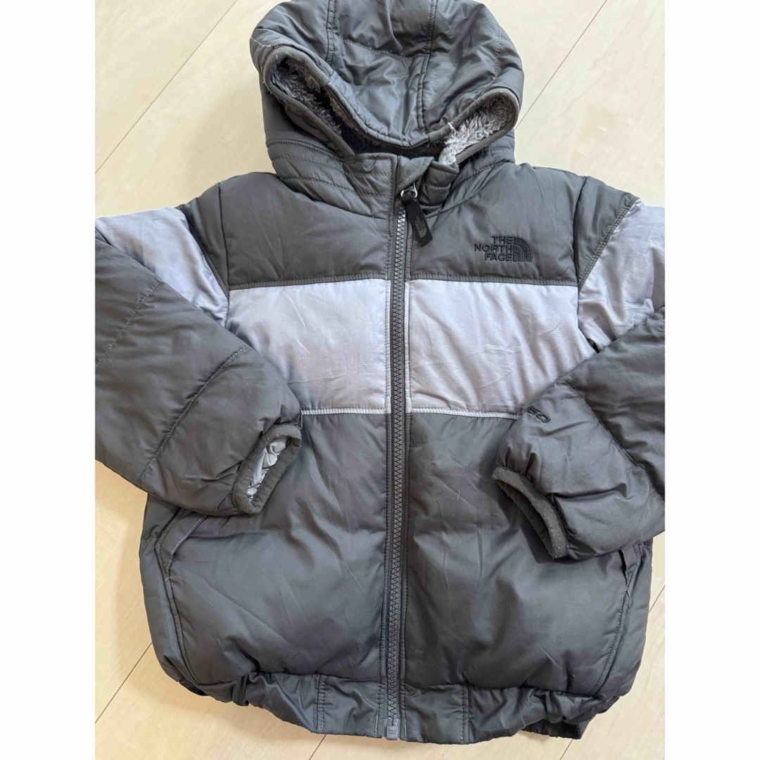 THE NORTH FACE(ザノースフェイス)のザﾉｰｽﾌｪｲｽ中綿ボアパーカーブルゾン4T キッズ/ベビー/マタニティのキッズ服男の子用(90cm~)(ジャケット/上着)の商品写真