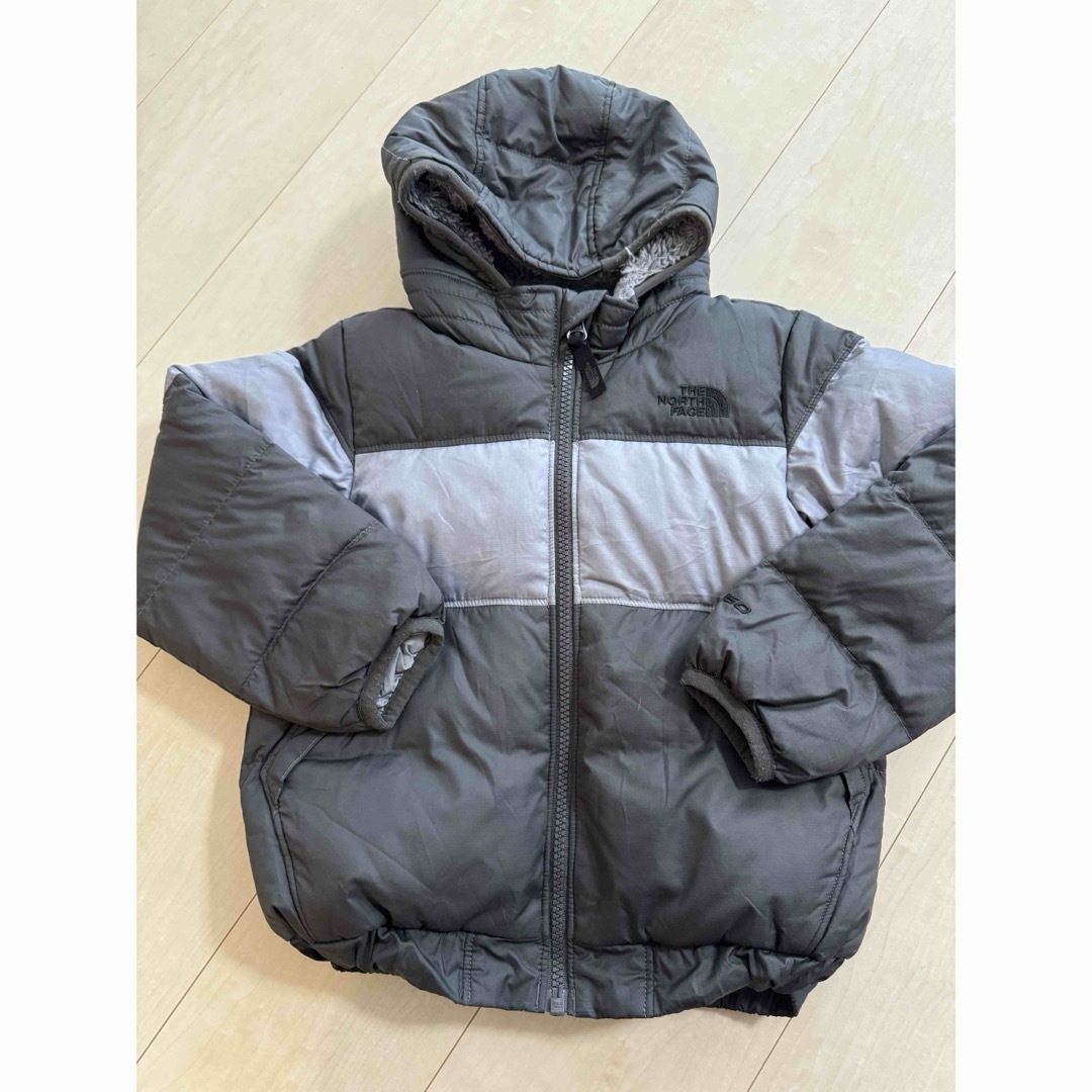 THE NORTH FACE(ザノースフェイス)のザﾉｰｽﾌｪｲｽ中綿ボアパーカーブルゾン4T キッズ/ベビー/マタニティのキッズ服男の子用(90cm~)(ジャケット/上着)の商品写真