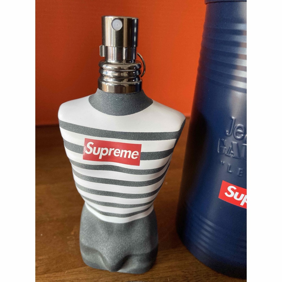 Supreme(シュプリーム)のSupreme Jean Paul Gaultier Le Male 新品 メンズのファッション小物(その他)の商品写真