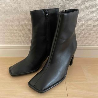 オデットエオディール(Odette e Odile)の美品　オデットエオディール　ブーツ(ブーツ)