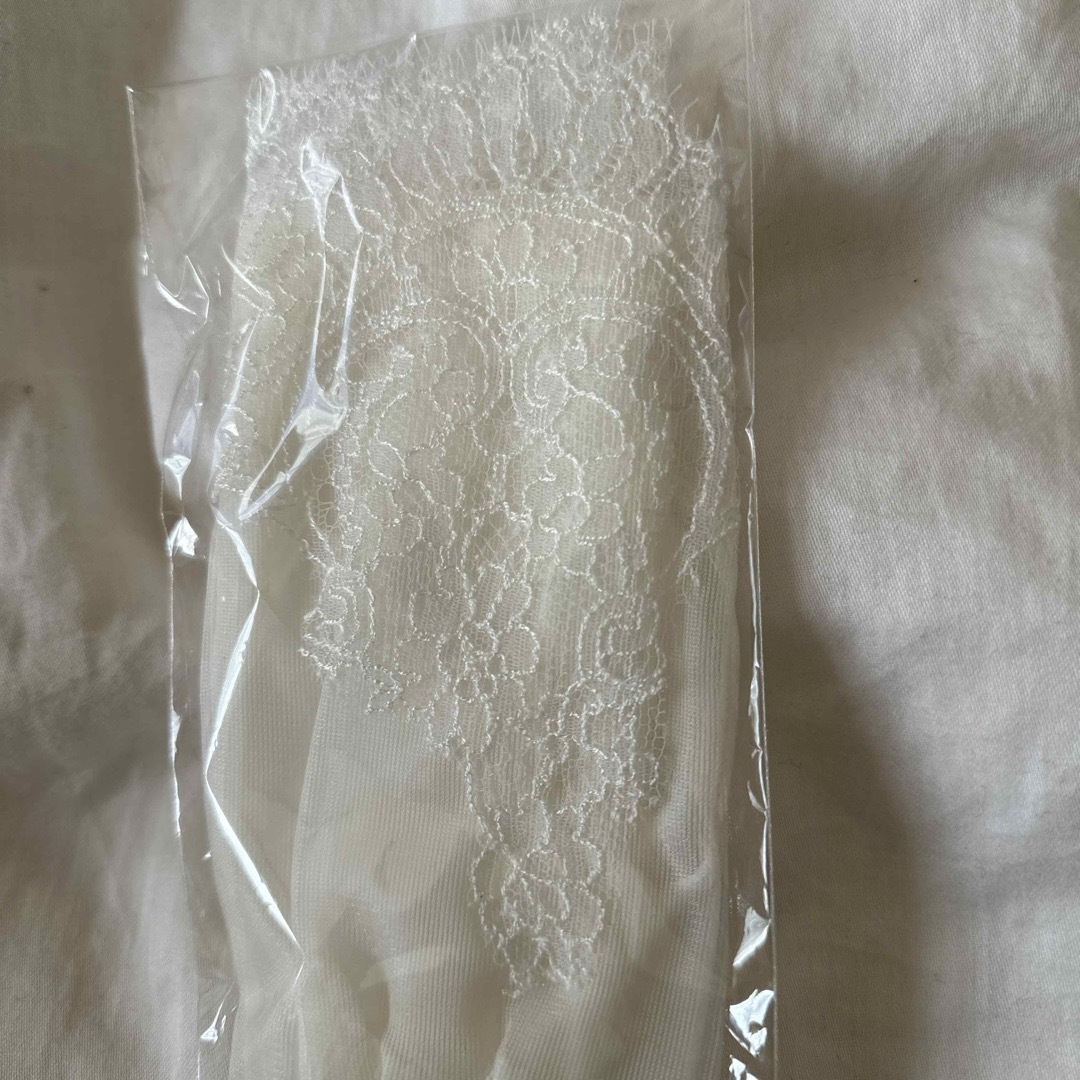 Vera Wang(ヴェラウォン)のブライダル　グローブ　ショート レディースのファッション小物(手袋)の商品写真