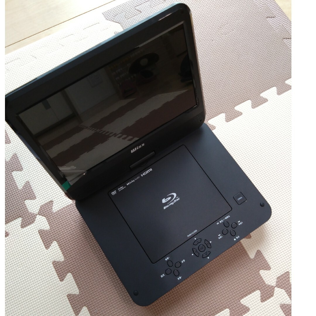 Wizz 10.1インチ　Blu-ray/DVDプレーヤー スマホ/家電/カメラのオーディオ機器(ポータブルプレーヤー)の商品写真