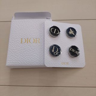 ディオール(Dior)のディオール　ノベルティ　ピンバッチ(ブローチ/コサージュ)