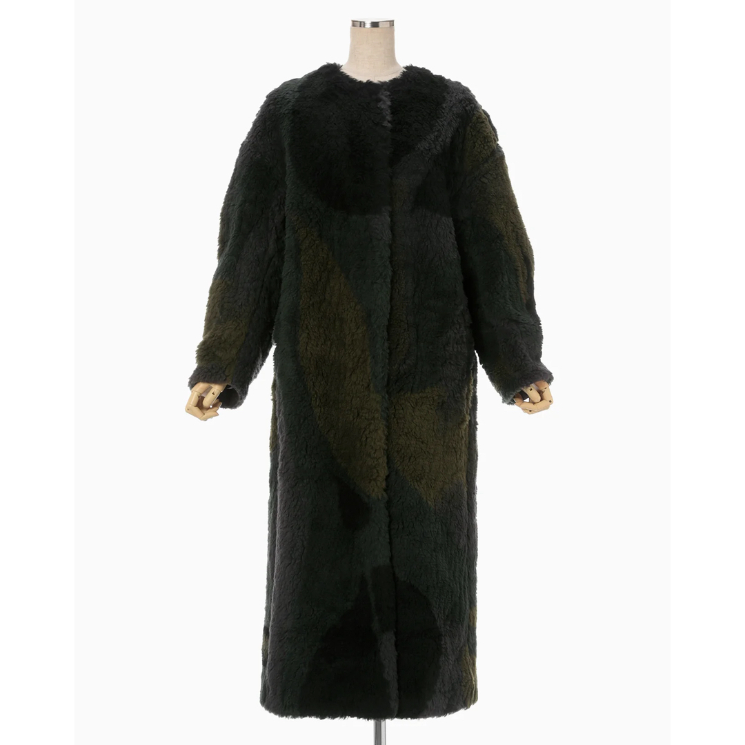 mame(マメ)のmame ＊ Knitted Fluffy Wool I-Line Coat レディースのジャケット/アウター(ロングコート)の商品写真