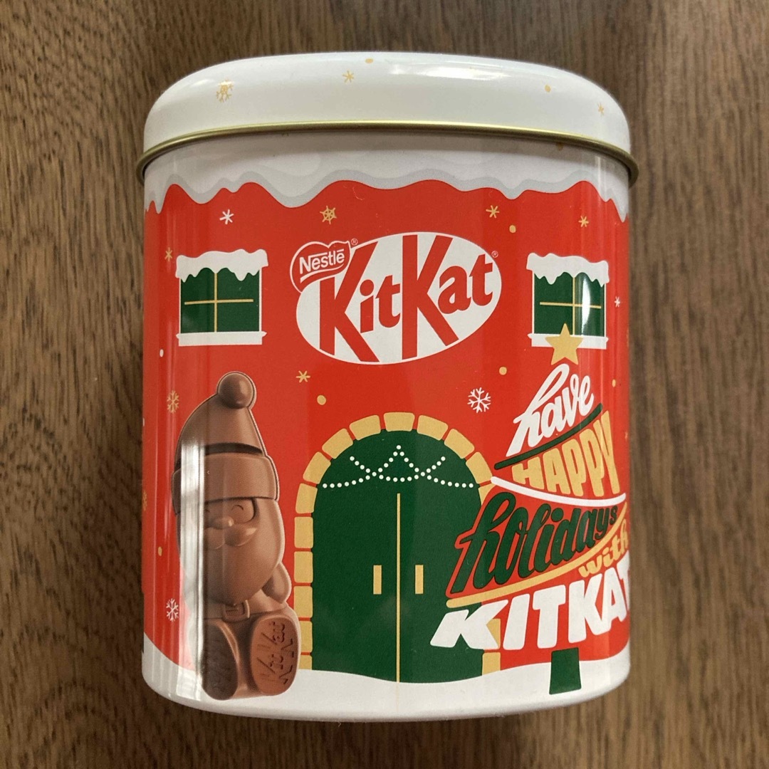 Nestle(ネスレ)のKitKat クリスマス 缶のみ　2個 インテリア/住まい/日用品のインテリア小物(小物入れ)の商品写真