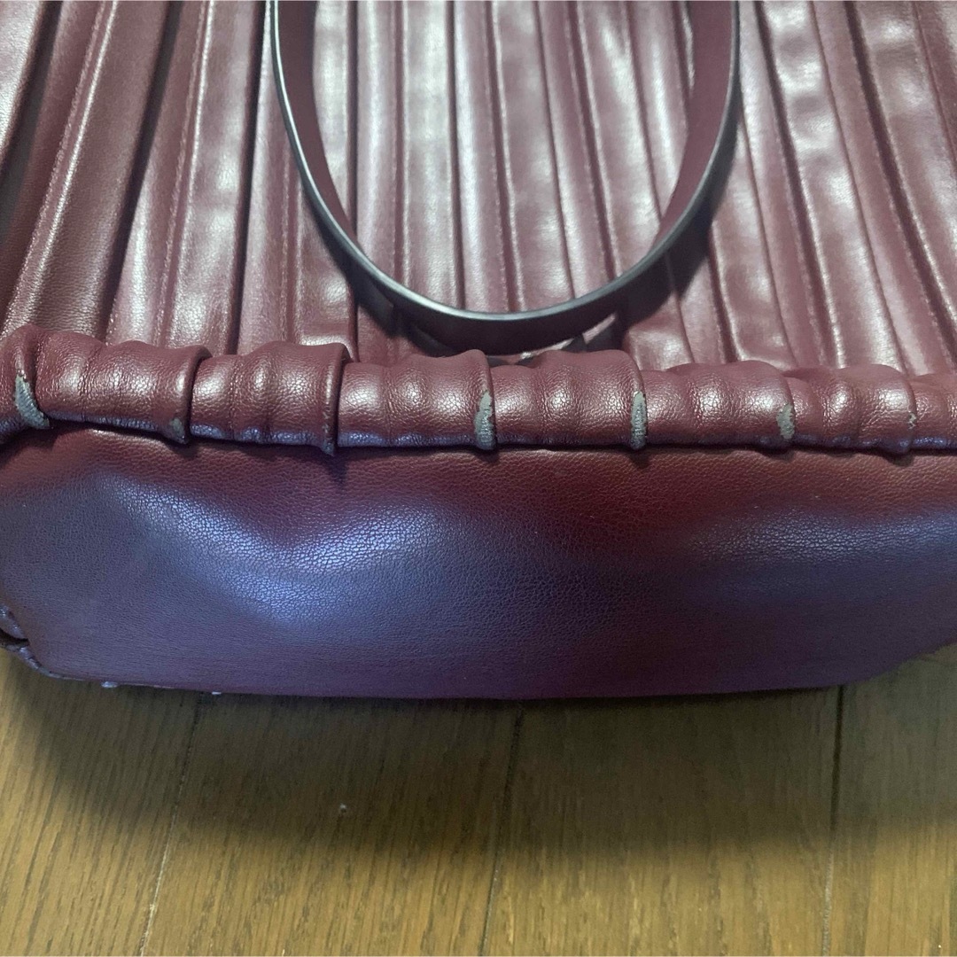 ZARA(ザラ)のZARA えんじ色ショルダーバッグ レディースのバッグ(ショルダーバッグ)の商品写真