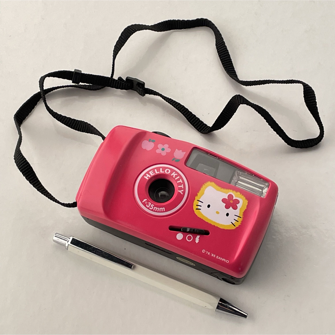 ハローキティ - ハローキティ フィルムカメラ インスタント ハローキティ - ハローキティ フィルムカメラ インスタント